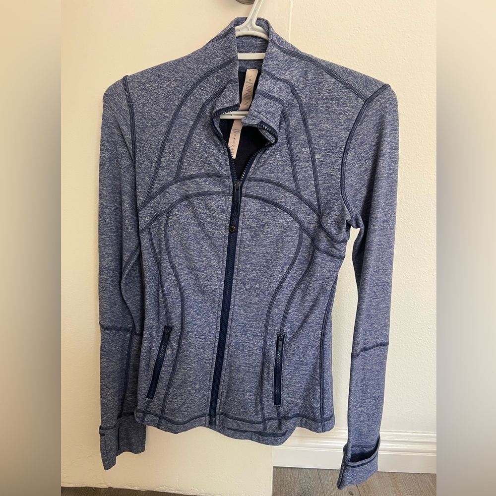 Lululemon full zip size 4